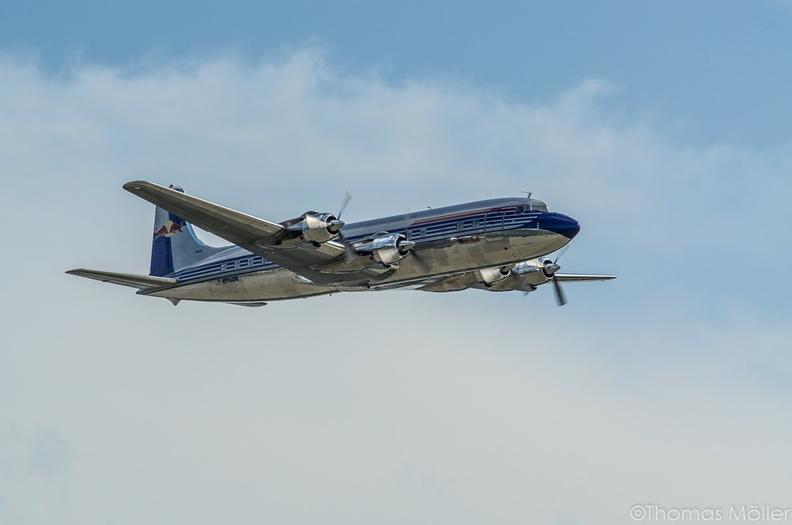 Douglas DC-6B (2).jpg